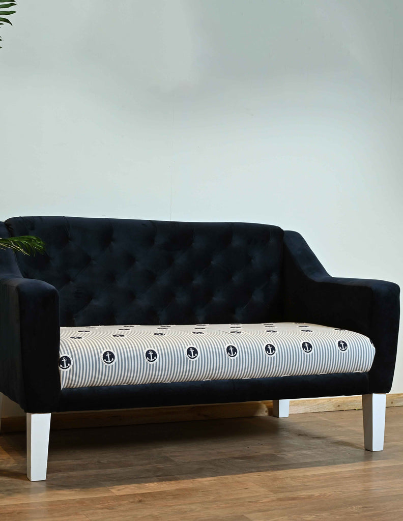 Elegant 2-seater sofa in high-quality velvet fabric