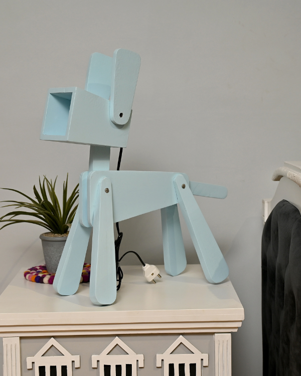 Dog-shaped wooden night lamp for bedroom