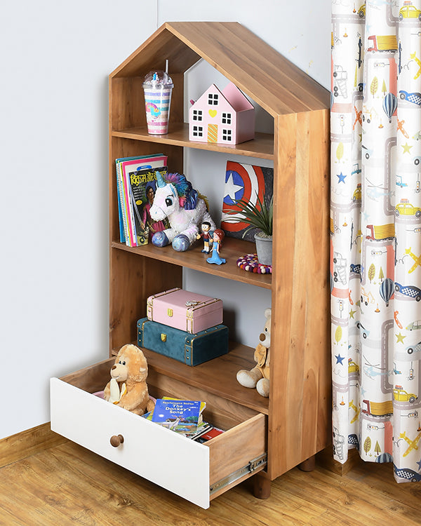 A lifestyle  view of the products with all props.