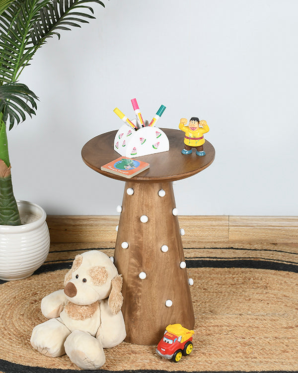 A front lifestyle photo of the product with the props and showcasing the use of the item