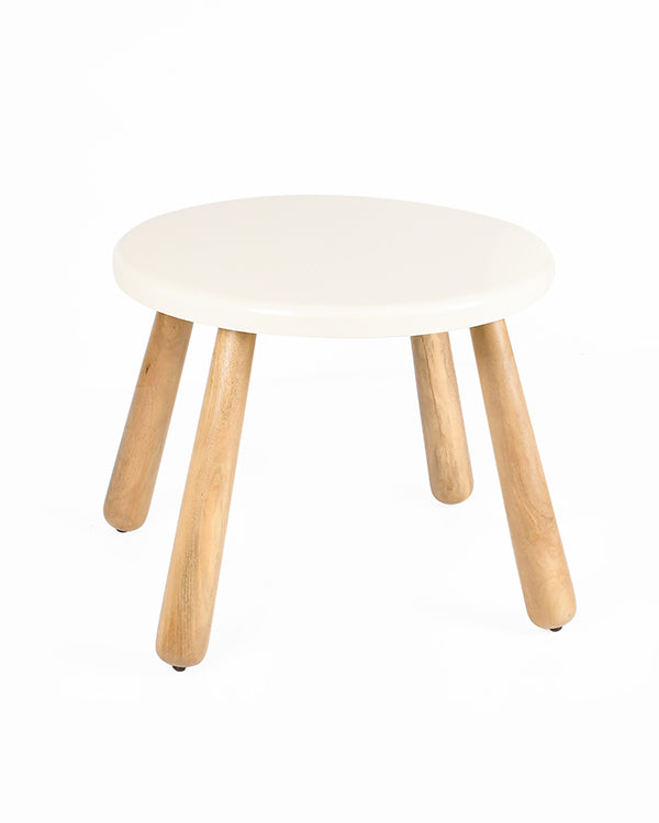 Flower-shaped kids table with chairs