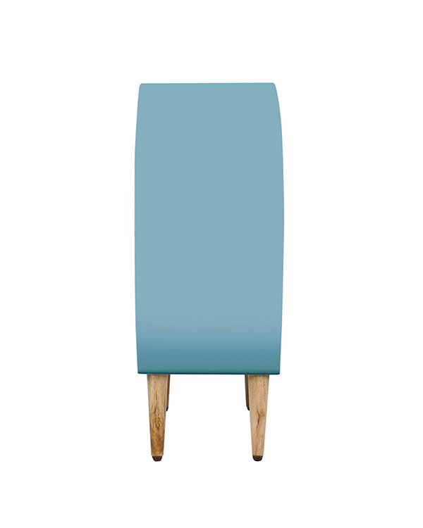 Rounded kids room bookshelf with mushroom cut-out